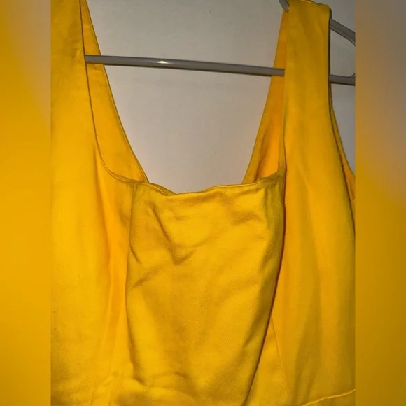 Elexiay Kwara Dress in Yellow $395 Size Medium - Picture 8 of 12